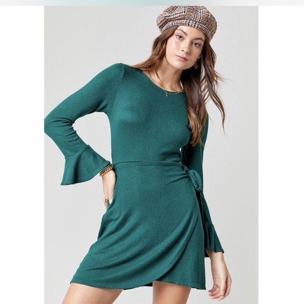 NWT Francesca’s Green Wrap Style Dress